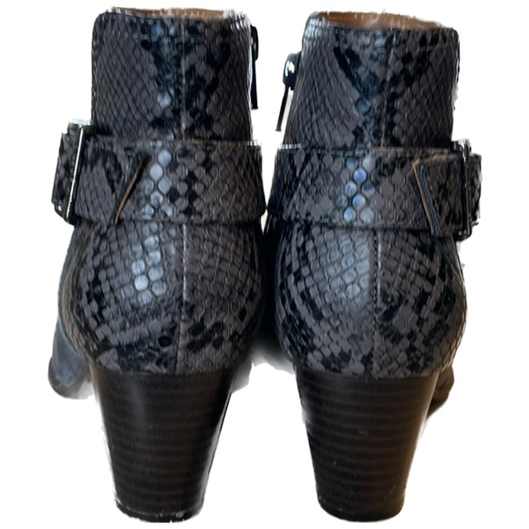 Gray Suede Zip up bootie and buckle .Naomi Snake - Picture 2 of 6